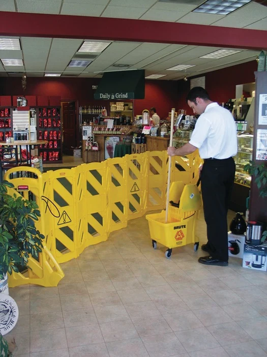 Siatka barierowa Rubbermaid ( 9001477000 ) polietylenowa żółta przenośna, 16 szt.
