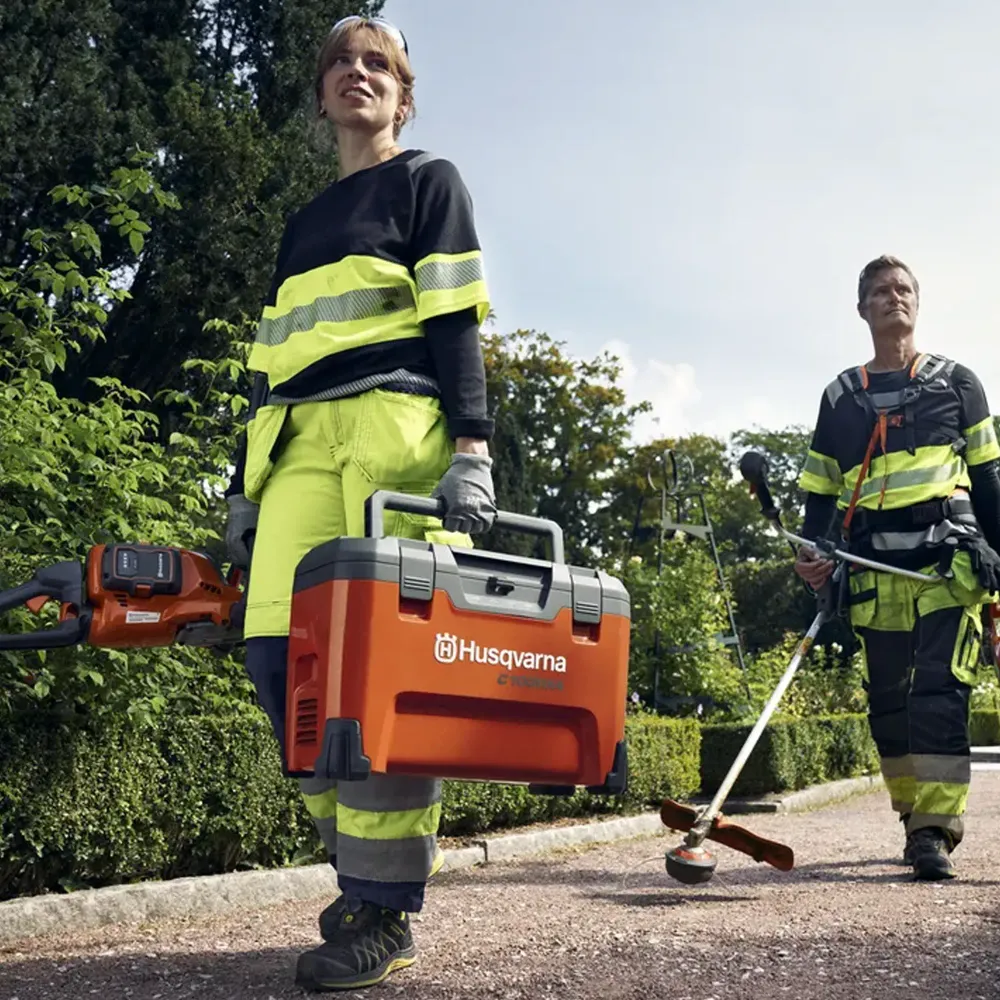 Ładowarka akumulatora Husqvarna 40-C1000X4