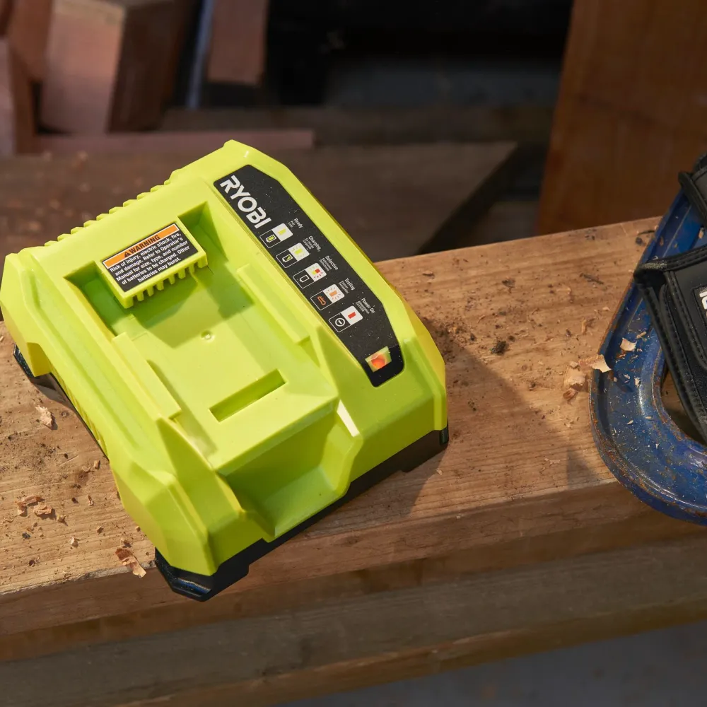 Ładowarka akumulatorów Ryobi RY36C60A 36 V