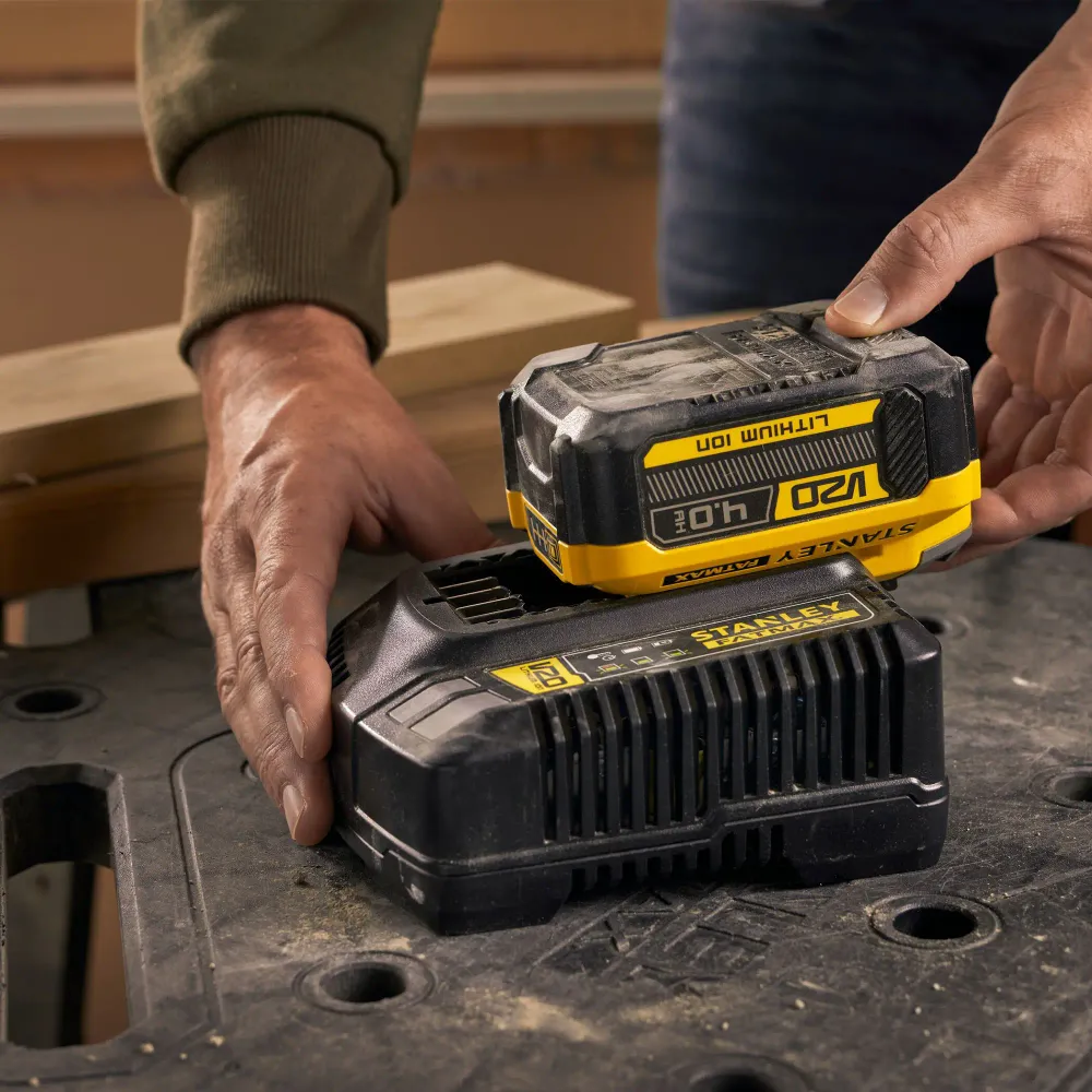 Zestaw Stanley Energy SFMCB14M1-QW 18 V 4 Ah