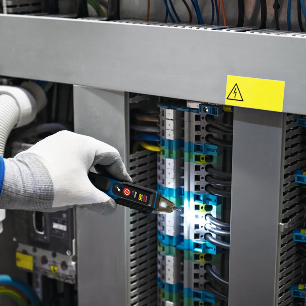 Tester napięcia Bosch GVD 1000-17
