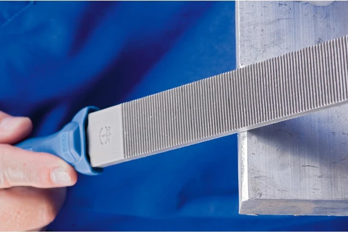 Pilnik do metalu miękkiego PFERD DIN 7261 ( 4140095025 ) Długość 250 mm Przekrój 25 x 6 mm