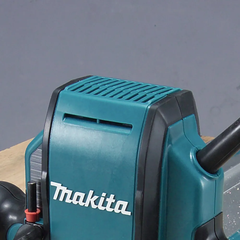 Frezarka pionowa Makita RP0900J 900W