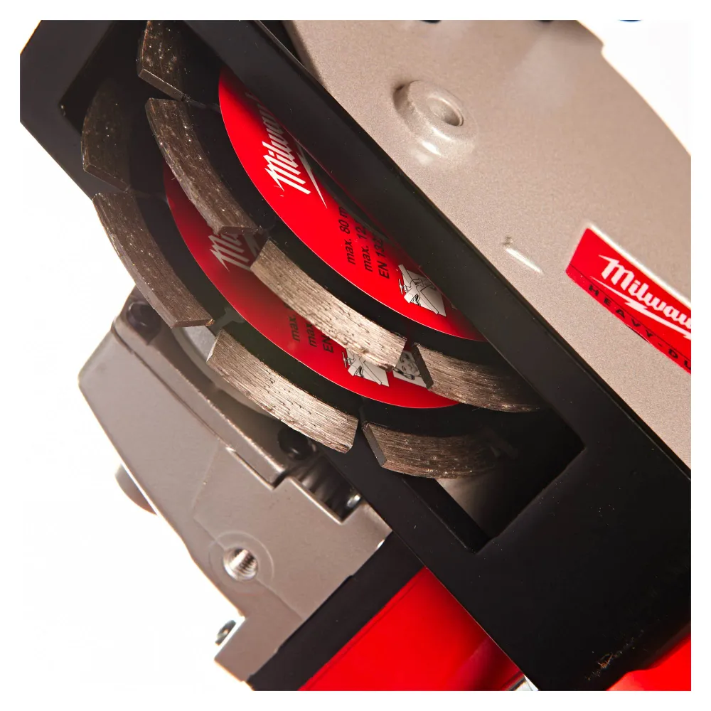 Bruzdownica ścienna Milwaukee WCE 30 1500 W