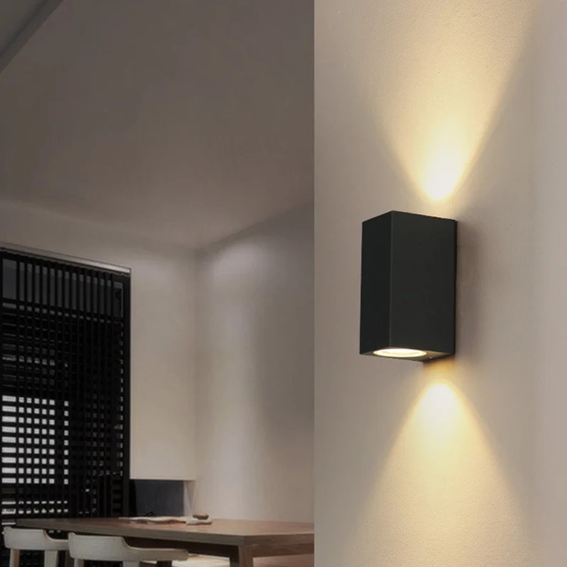 Aluminiowa lampa ścienna LED