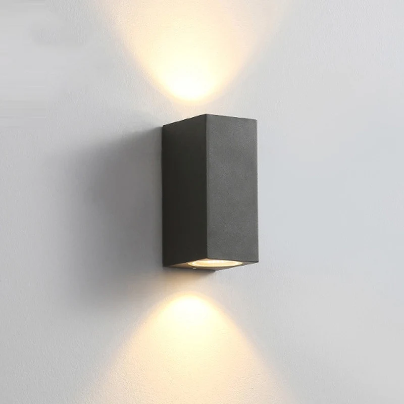 Aluminiowa lampa ścienna LED