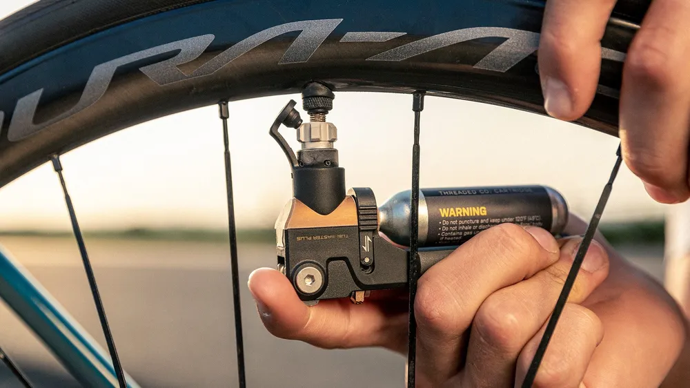 Narzędzie wielofunkcyjne Co2 TOPEAK TUBI MASTER+ (16g)