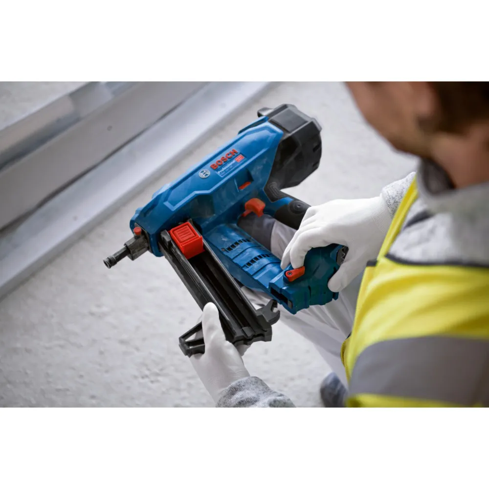 Akumulatorowa gwoździarka do betonu Bosch GNB 18V-38 Professional 18 V 13 - 38 mm BITURBO Brushless + 1x akumulator ProCOR...