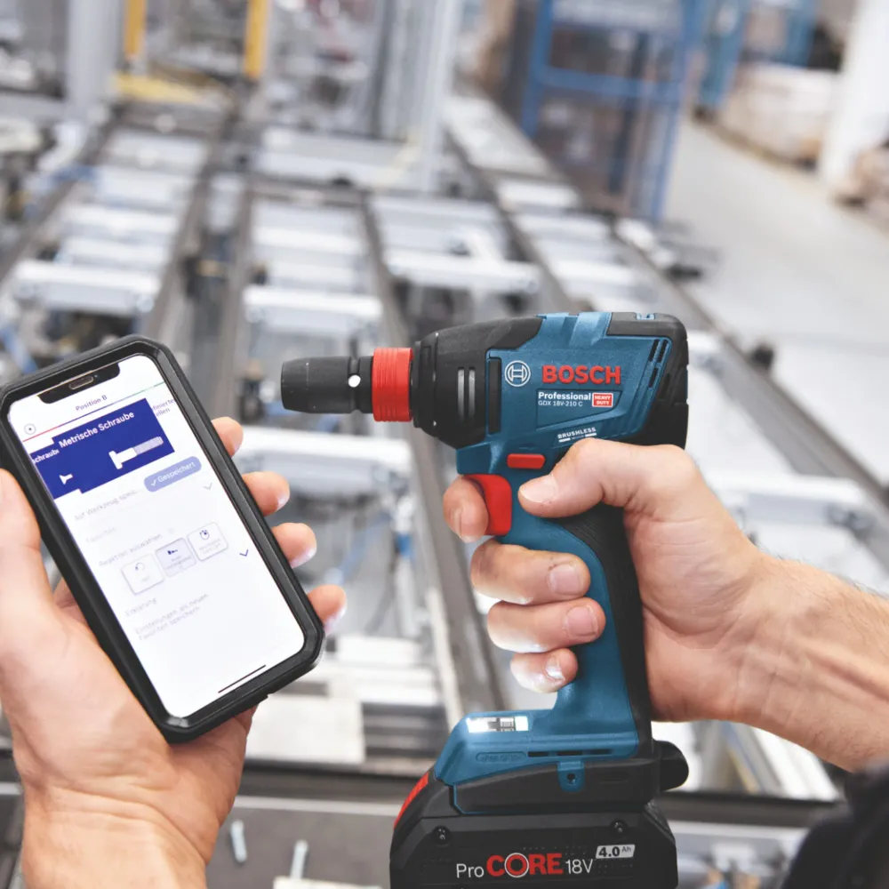 Bosch GDX 18V-210 C Profesjonalny akumulatorowy klucz udarowy 18 V 210 Nm bezszczotkowy + 2x akumulator 4,0 Ah + ładowarka