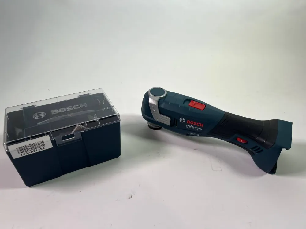 Bosch GOP 18V-34 Professional akumulatorowa przecinarka wielofunkcyjna 18 V Starlock Plus ( 06018G2002 ) + 17 szt. akcesor...