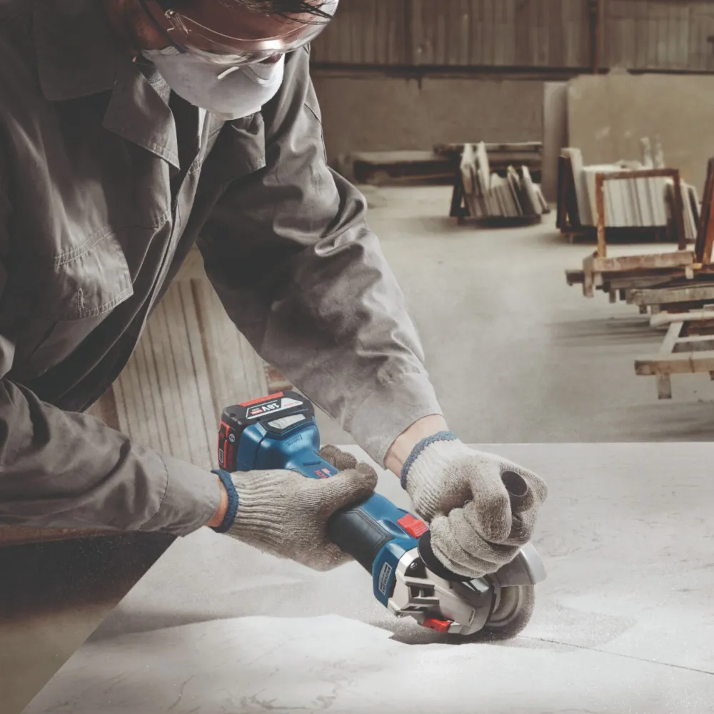 Bosch GWS 18V-10 Professional akumulatorowa szlifierka kątowa 18 V 125 mm bezszczotkowa ( 06019J4002 ) Solo - bez akumulat...