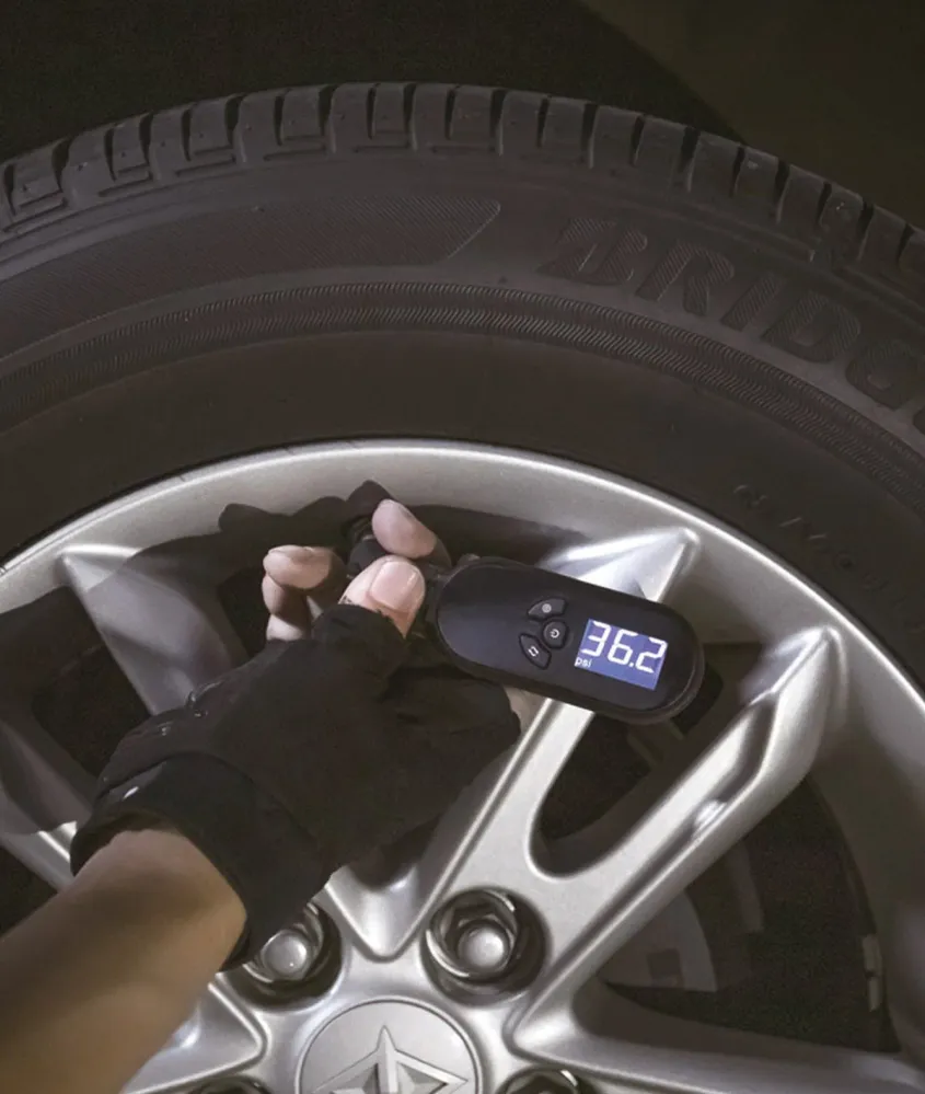 Cyfrowy manometr SmartGauge D2X z przyłączem SmartHead 18 bar/260ps