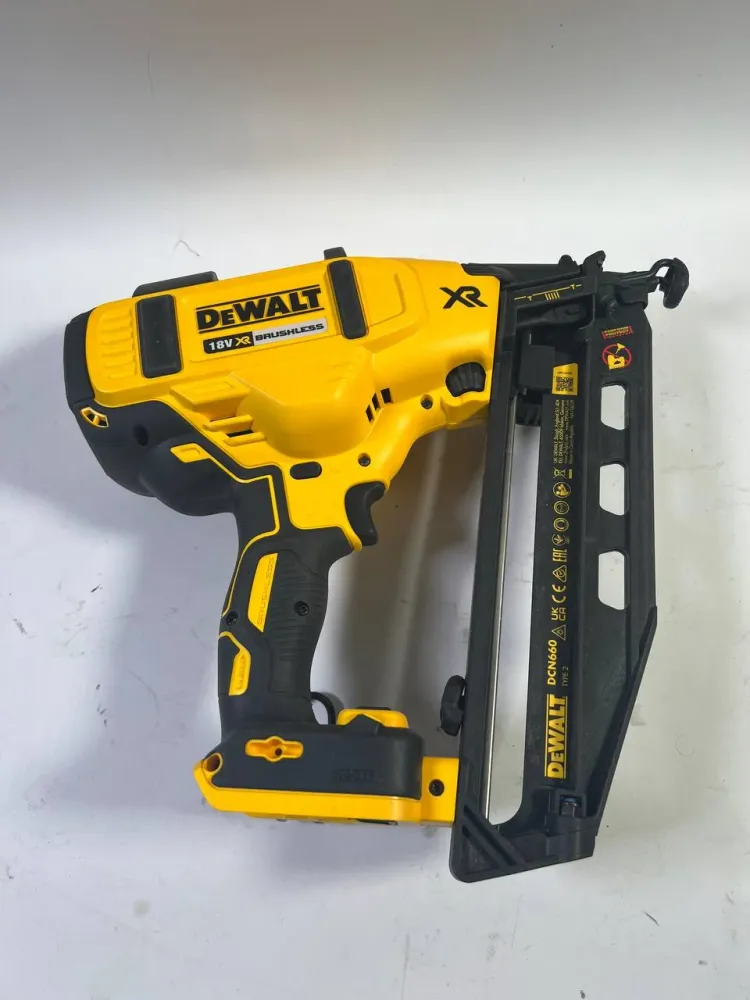 DeWalt DCN 660 N gwoździarka akumulatorowa 18V 32 - 63mm bezszczotkowa solo - bez akumulatora, bez ładowarki