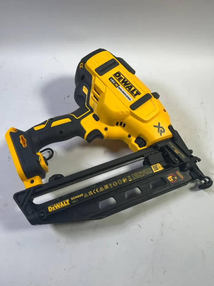 DeWalt DCN 660 N gwoździarka akumulatorowa 18V 32 - 63mm bezszczotkowa solo - bez akumulatora, bez ładowarki