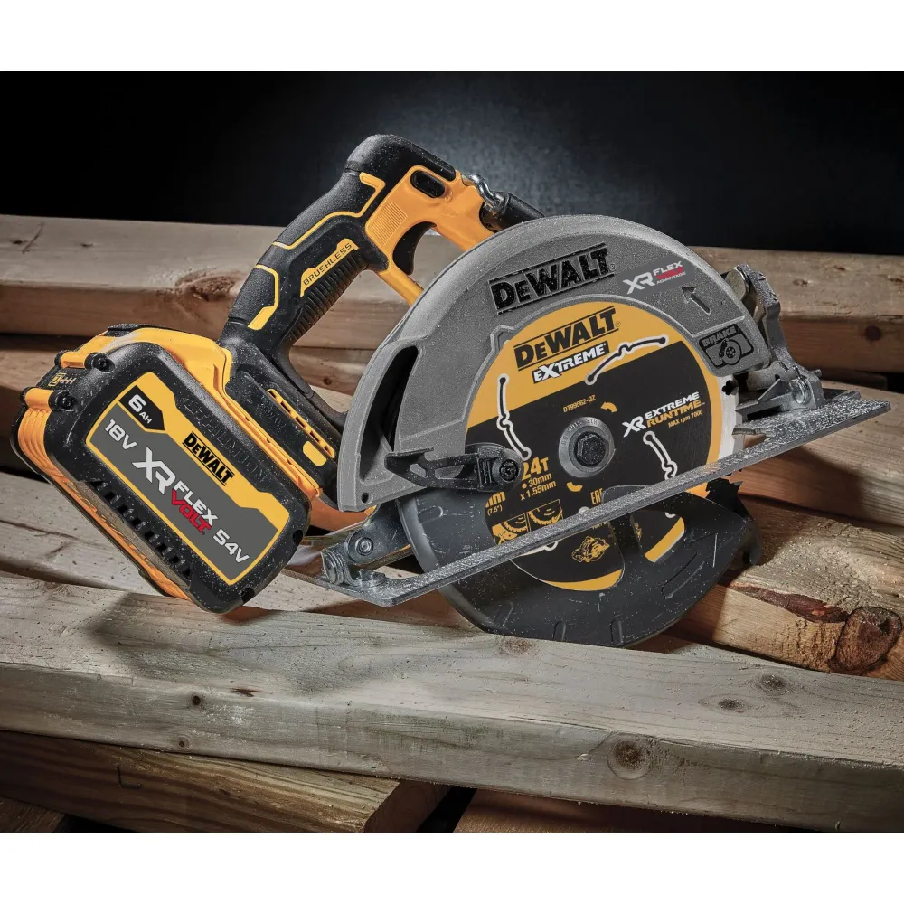 DeWalt DCS 573 N Akumulatorowa pilarka tarczowa 18 V 190 x 30 mm bezszczotkowa + 1x akumulator 4,0 Ah - bez ładowarki