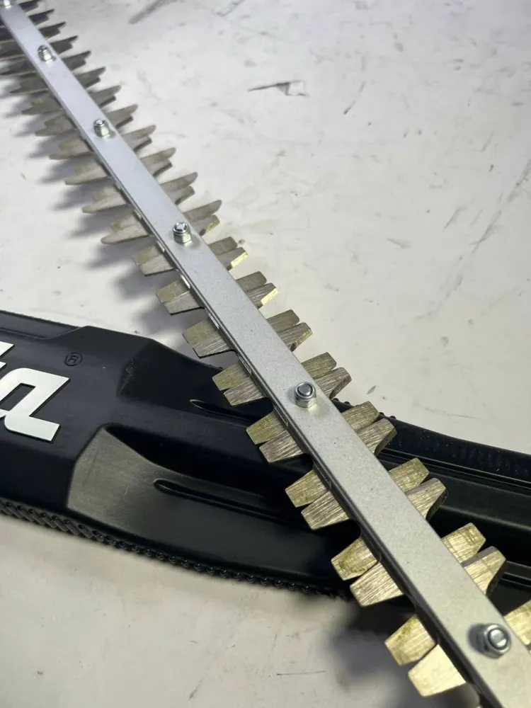 Makita DUH 607 Z Akumulatorowe nożyce do żywopłotu 18 V 60 cm solo - bez akumulatora, bez ładowarki