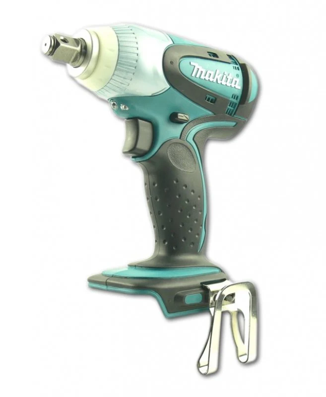Makita BTW 251 RFJ akumulatorowy klucz udarowy 18V 230Nm z akumulatorem 2x 3.0 Ah i ładowarką w MAKPAC 2