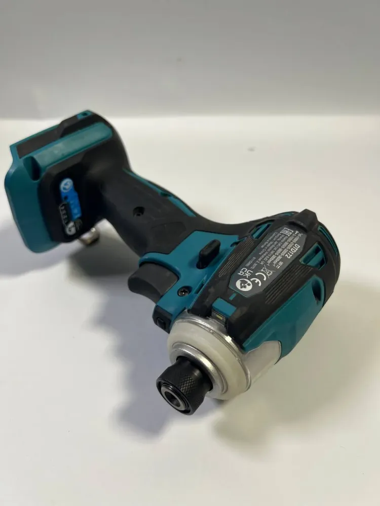 Makita DTD 172 Z Akumulatorowy klucz udarowy 18 V 180 Nm 1/4" Brushless Solo - bez akumulatora, bez ładowarki