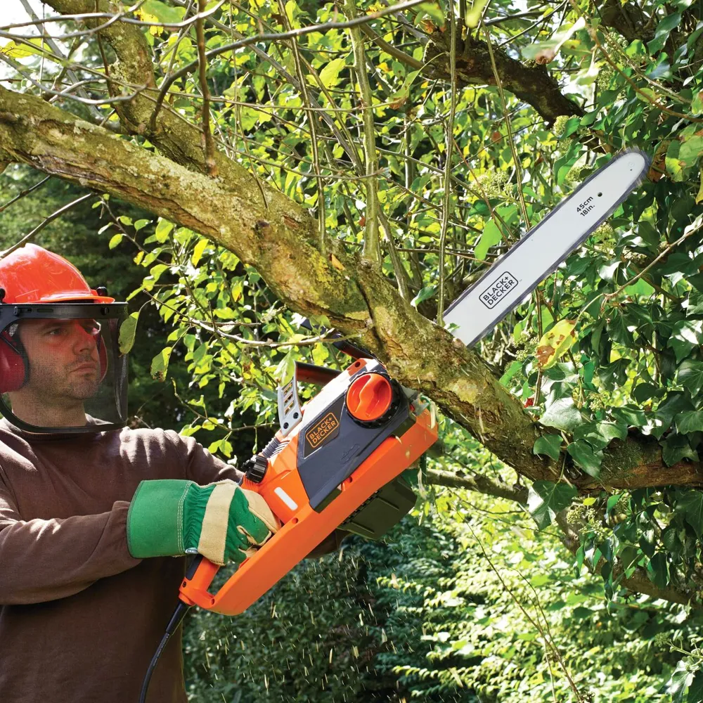 Pił elektryczna Black+Decker BECS2245-QS 2200W