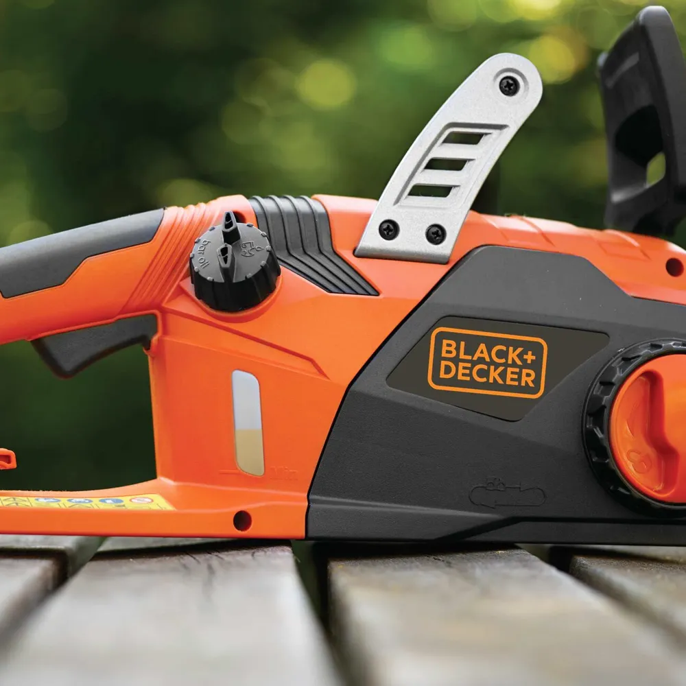 Pił elektryczna Black+Decker BECS2245-QS 2200W
