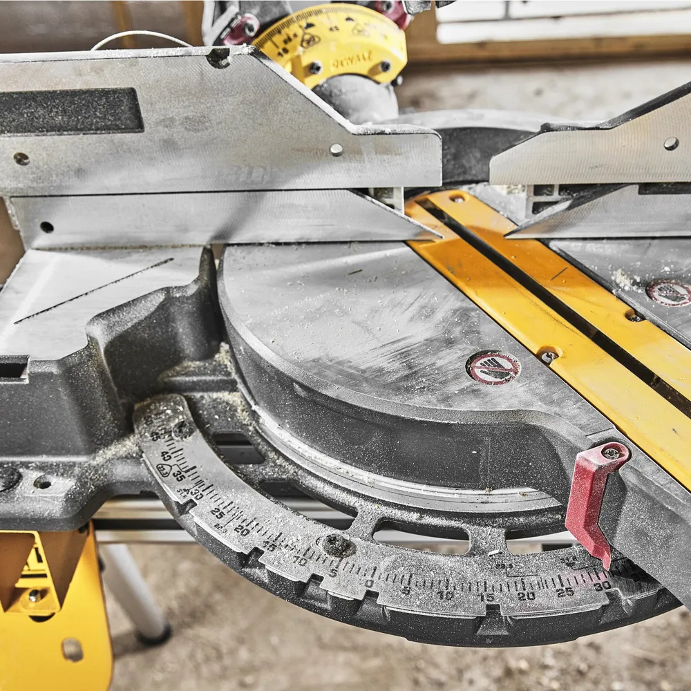 Pił ukosowa Dewalt DCS781X2-QW 54 V 9 Ah