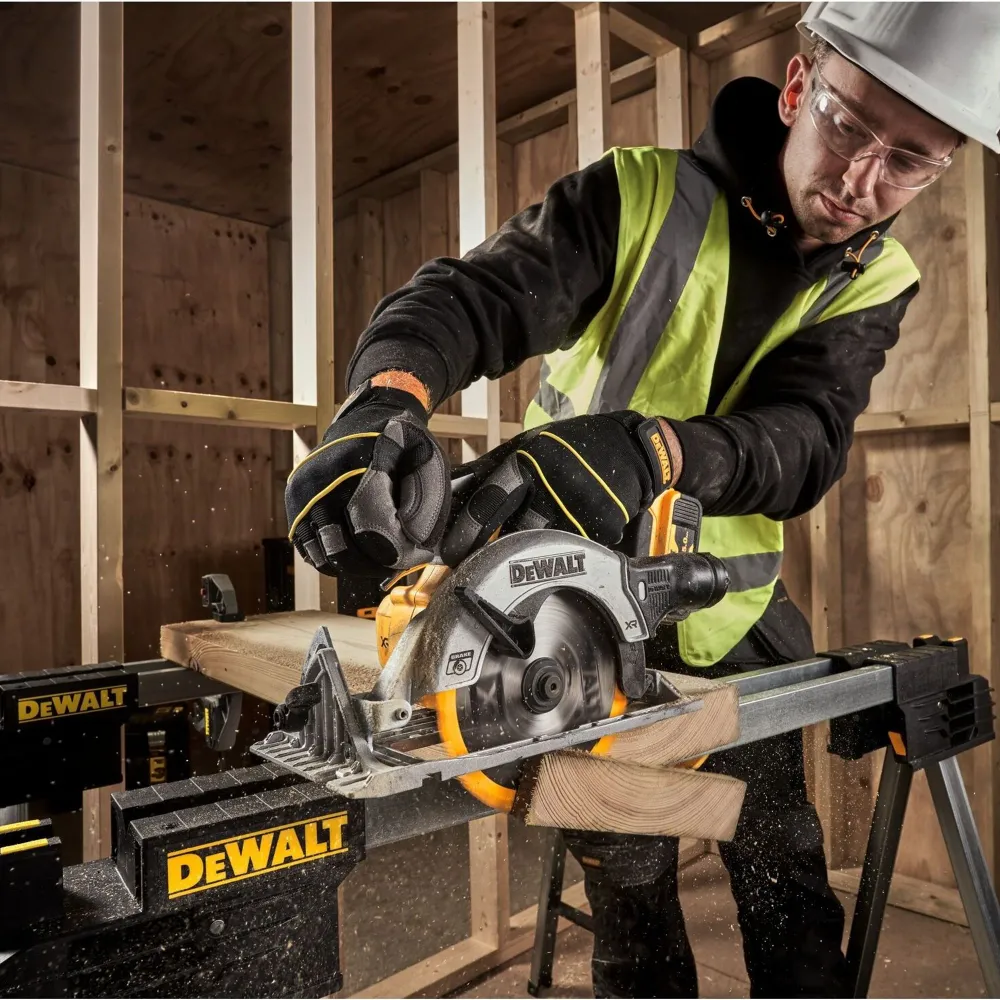 Pił tarczowa Dewalt DCS565P2-QW 18 V 5 Ah