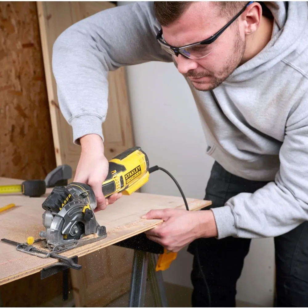 Stanley FatMax FME380K 650W Mini pił tarczowa