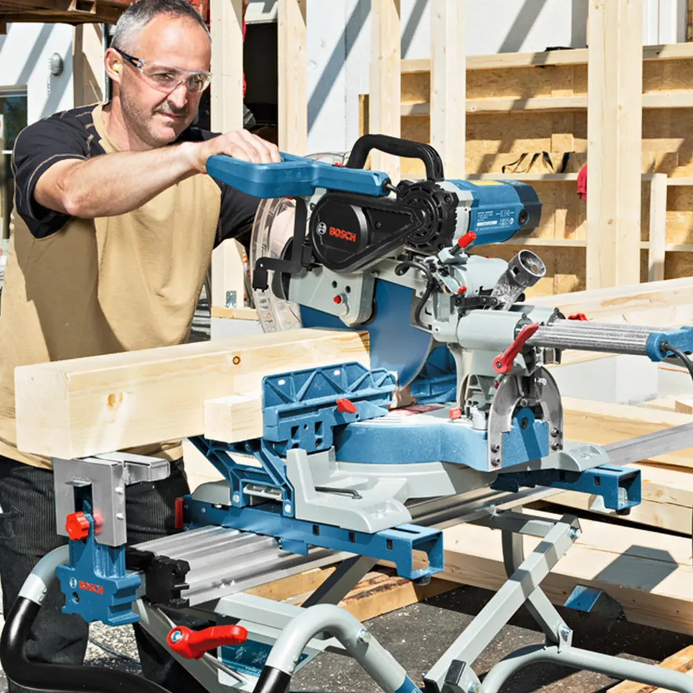 Pił ukosowa promieniowa Bosch GCM 12 SDE