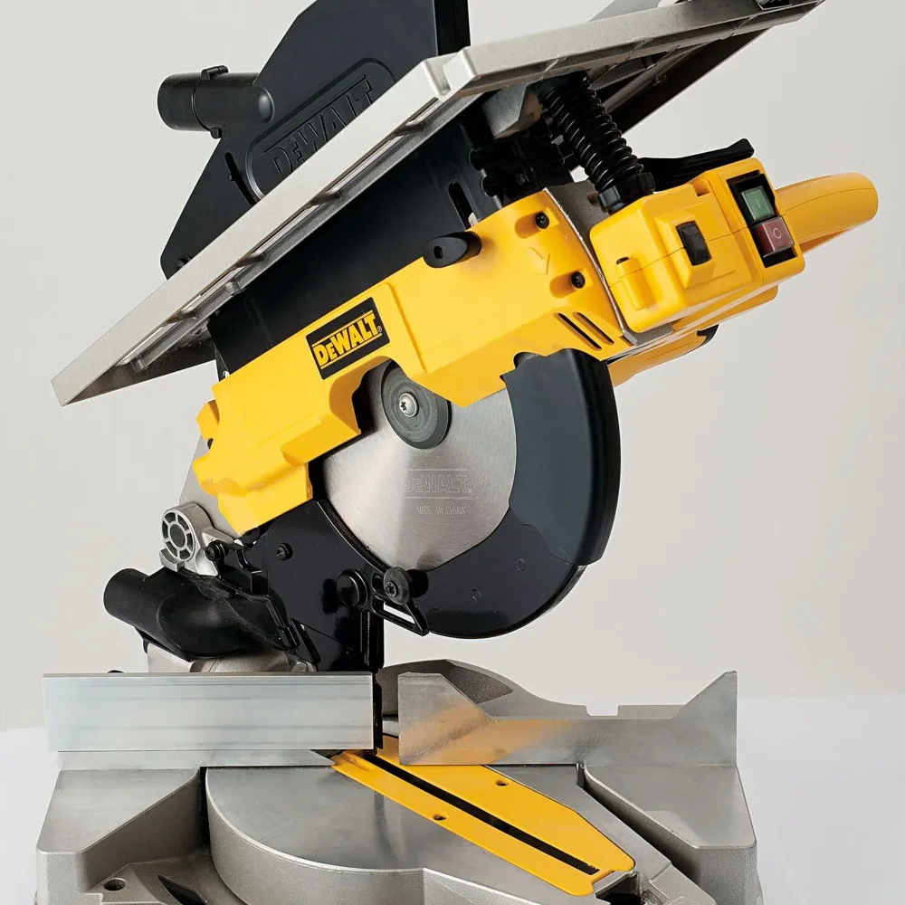 Pił ukosowa Dewalt D27113-QS 1600W