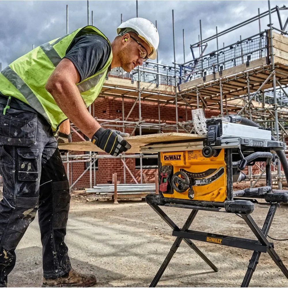 Pił stołowa Dewalt DWE7485-QS 210 mm 1850 W
