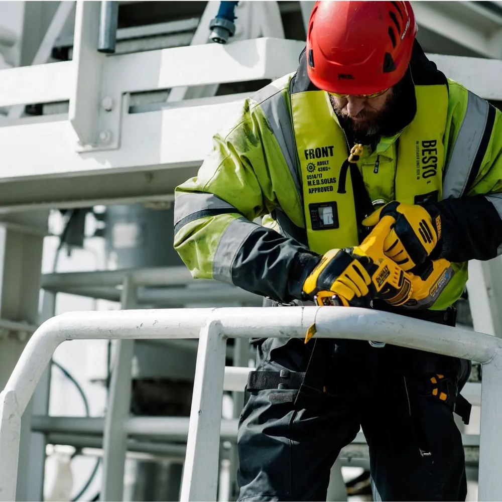Pił szablasta Dewalt DCS367H2T-QW 18 V 5 Ah