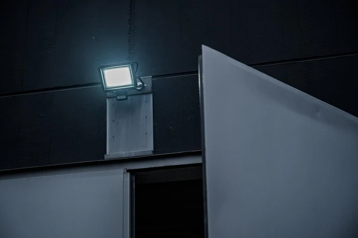 BRENNENSTUHL Reflektor LED JARO 7060 P 50 W 5800 lm ( 8000883112 )