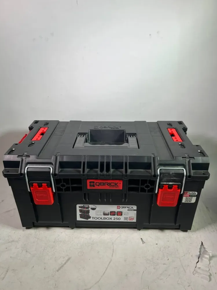 Qbrick System PRIME Toolbox 250 Vario z możliwością sztaplowania 535 x 327 x 271 mm 28l IP66 z 3 przegrodami