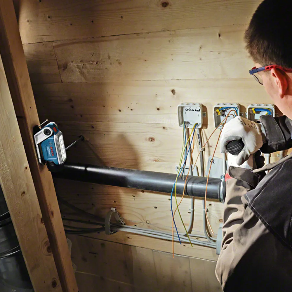 Bosch GLI 12V-330 PRO 12V Lampa budowlana