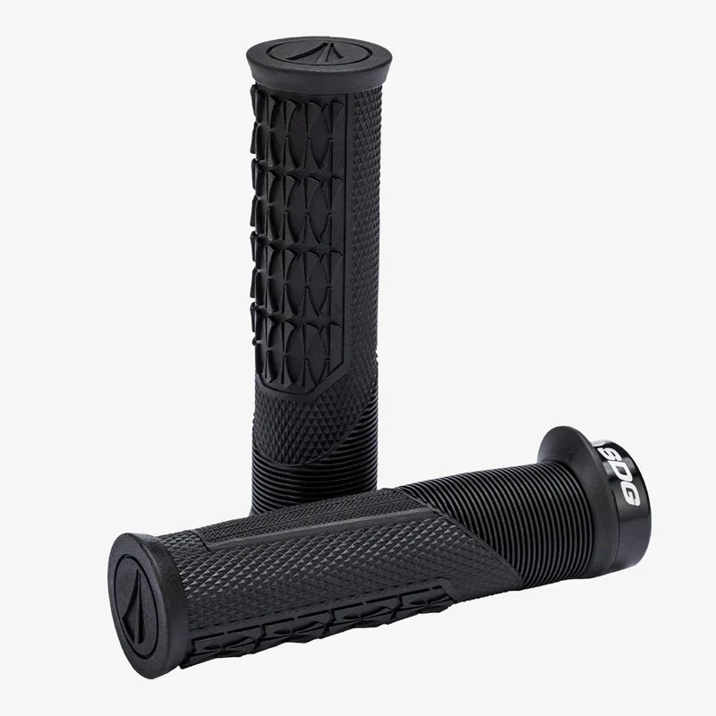 Chwyty SDG OPEN CORE THRICE 136 mm czarne