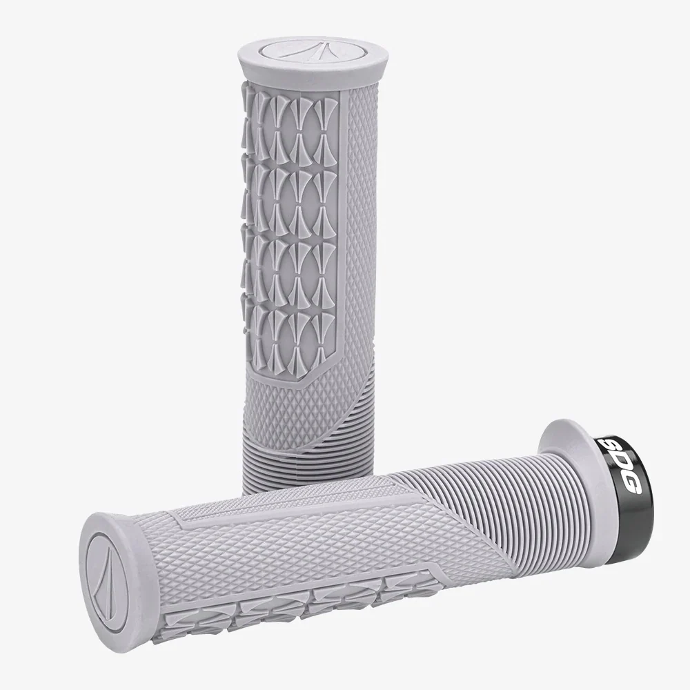 Uchwyty SDG OPEN CORE THRICE 136 mm Szary