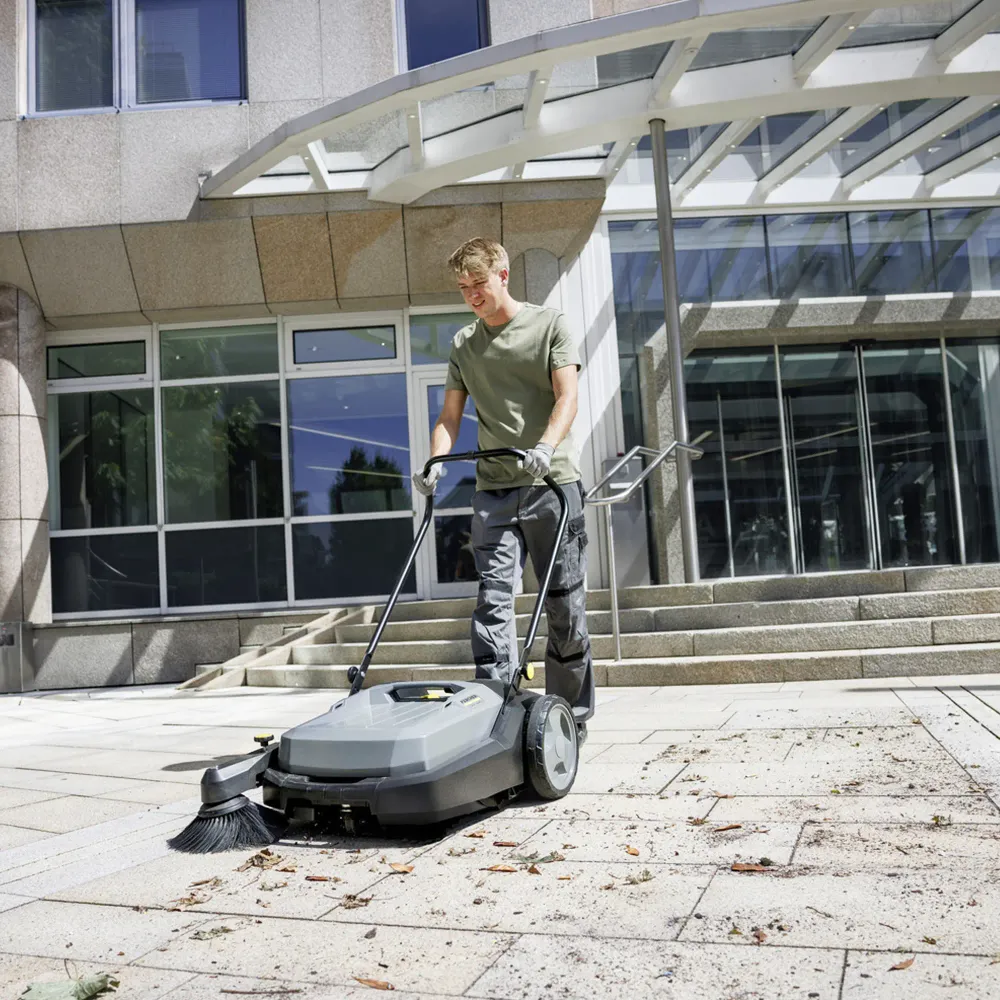 Zamiatarka Karcher KM 70/20 C
